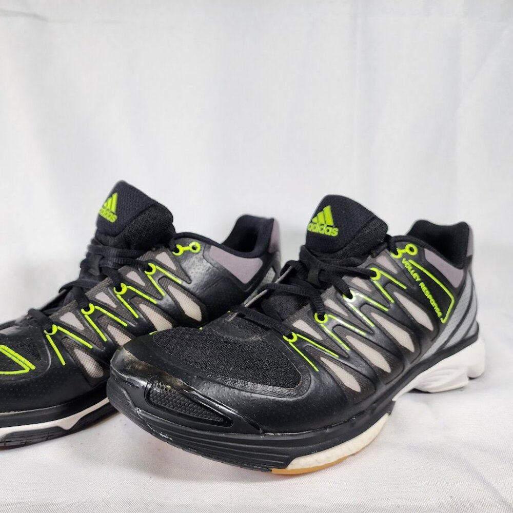 Adidas Volley Response Size 9 AF5235